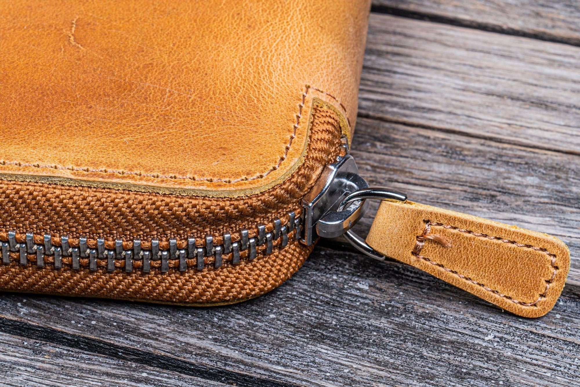 A5 Deri Organizer ve Kalemlik - Crazy Horse Ochre (Toprak Sarı)