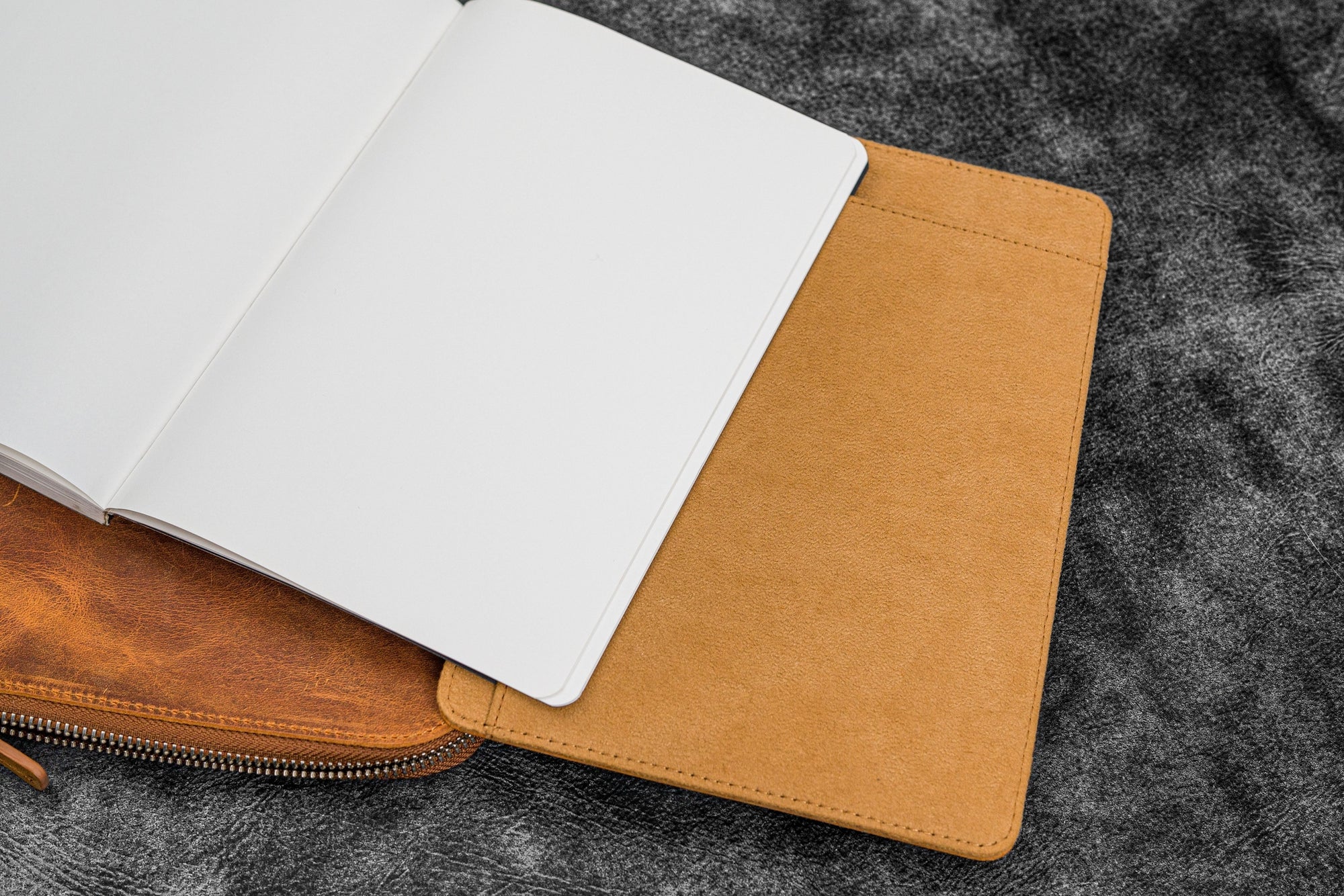 Bank Bag - Deri Fermuarlı Yazar Potföyü - Kalemlik - Crazy Horse Taba