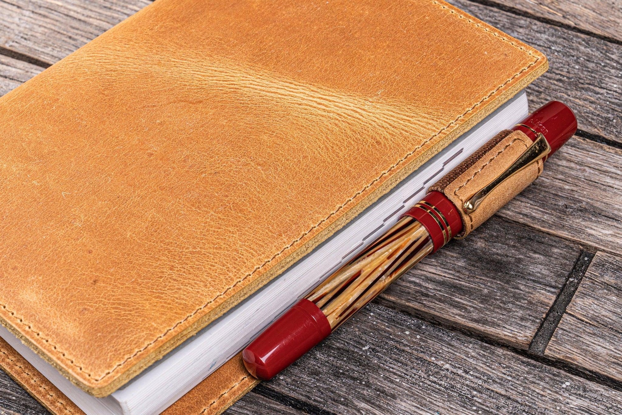 Deri A6 Defter Kılıfı - Crazy Horse Ochre (Toprak Sarı)