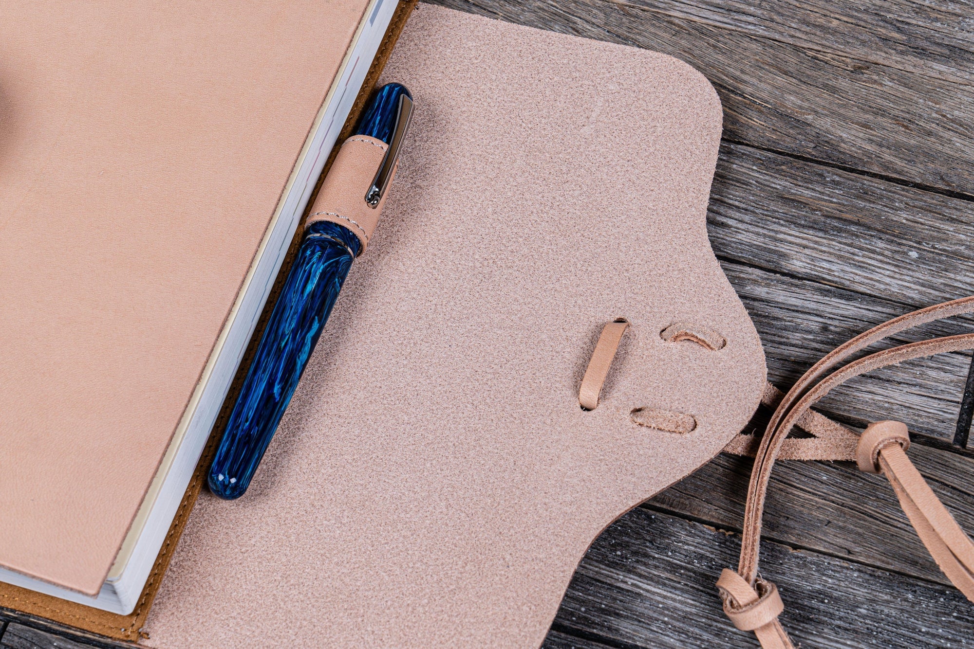 Deri Bağcıklı A5 Defter Kitap Kılıfı - Undyed Leather