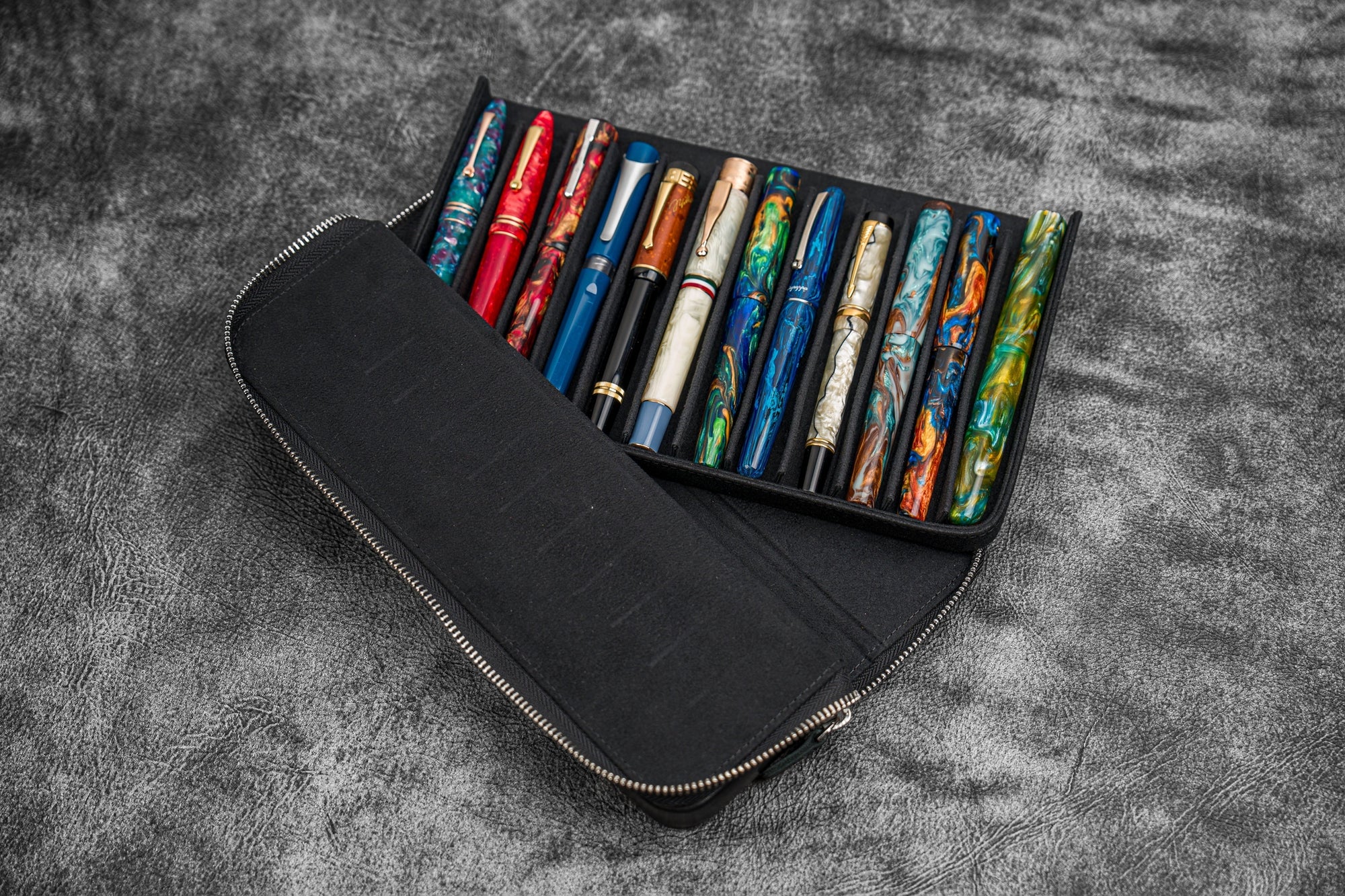 Fermuarlı Magnum Opus 12&#39;li Kalemlik - Siyah