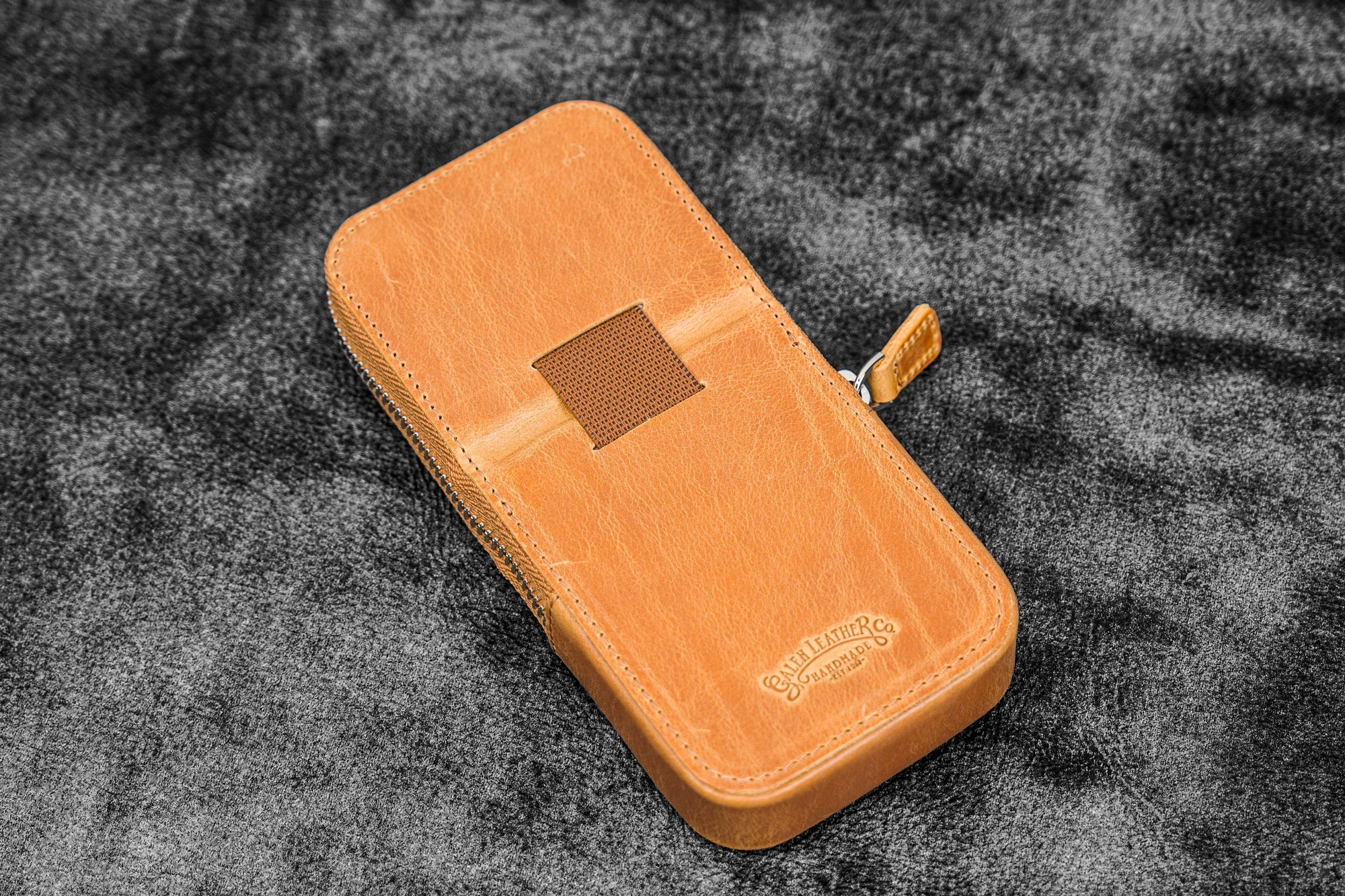 Fermuarlı Magnum Opus 3&#39;lü Kalemlik - Crazy Horse Honey Ochre