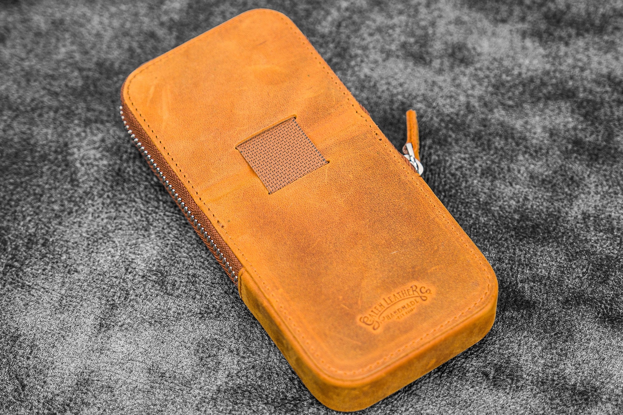 Fermuarlı Magnum Opus 3&#39;lü Kalemlik - Crazy Horse Taba