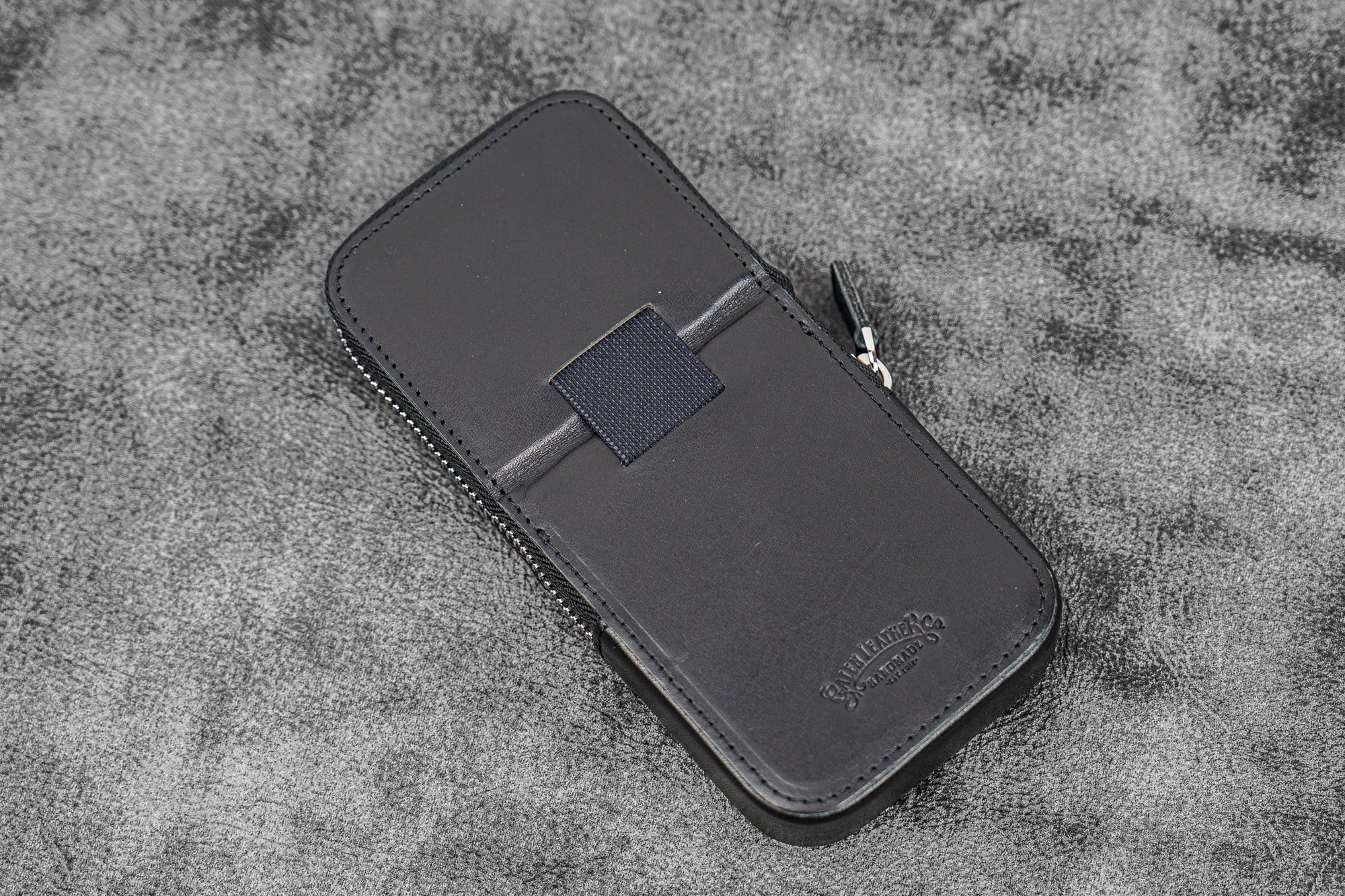 Fermuarlı Magnum Opus 3&#39;lü Kalemlik - Siyah