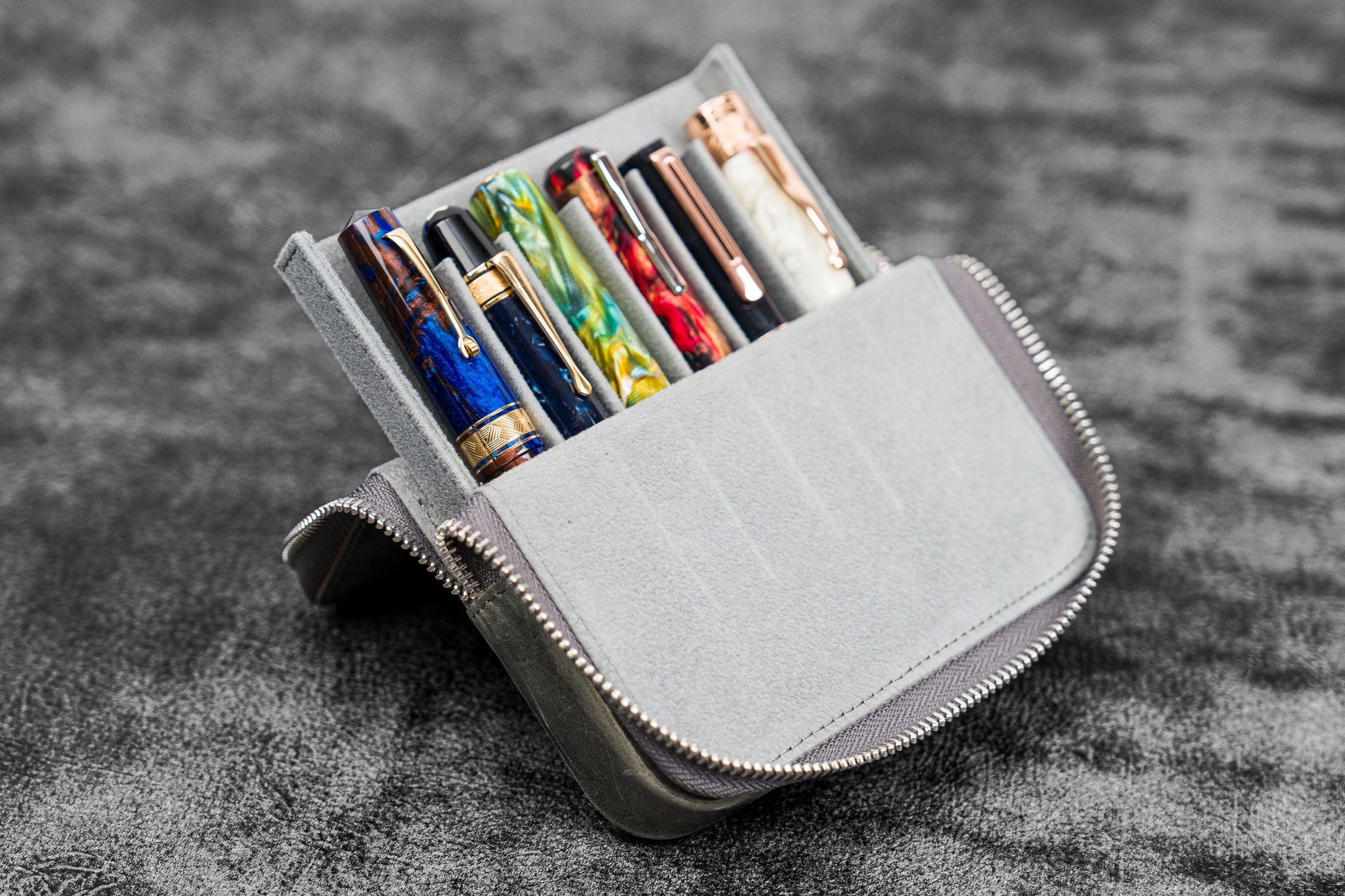 Fermuarlı Magnum Opus 6&#39;lı Kalemlik - Crazy Horse Füme