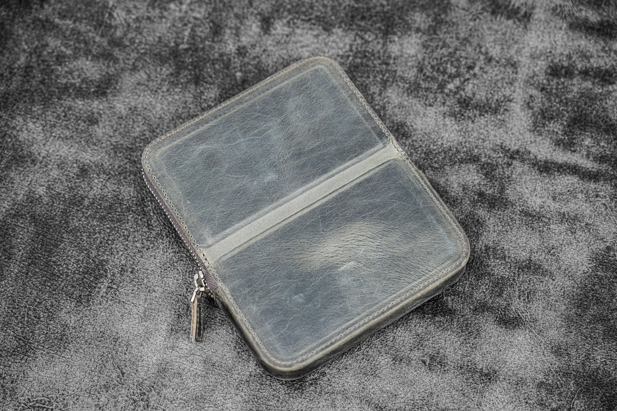 Fermuarlı Magnum Opus 6&#39;lı Kalemlik - Crazy Horse Füme