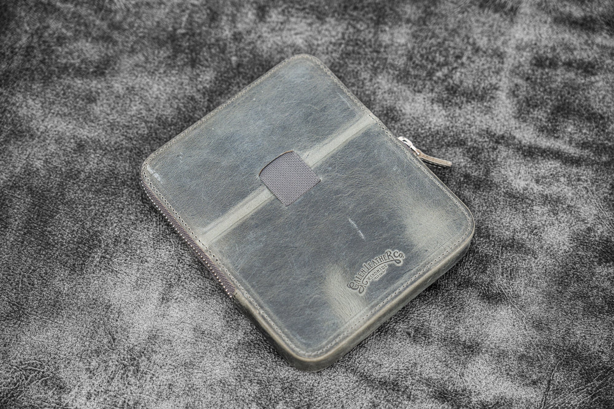 Fermuarlı Magnum Opus 6&#39;lı Kalemlik - Crazy Horse Füme