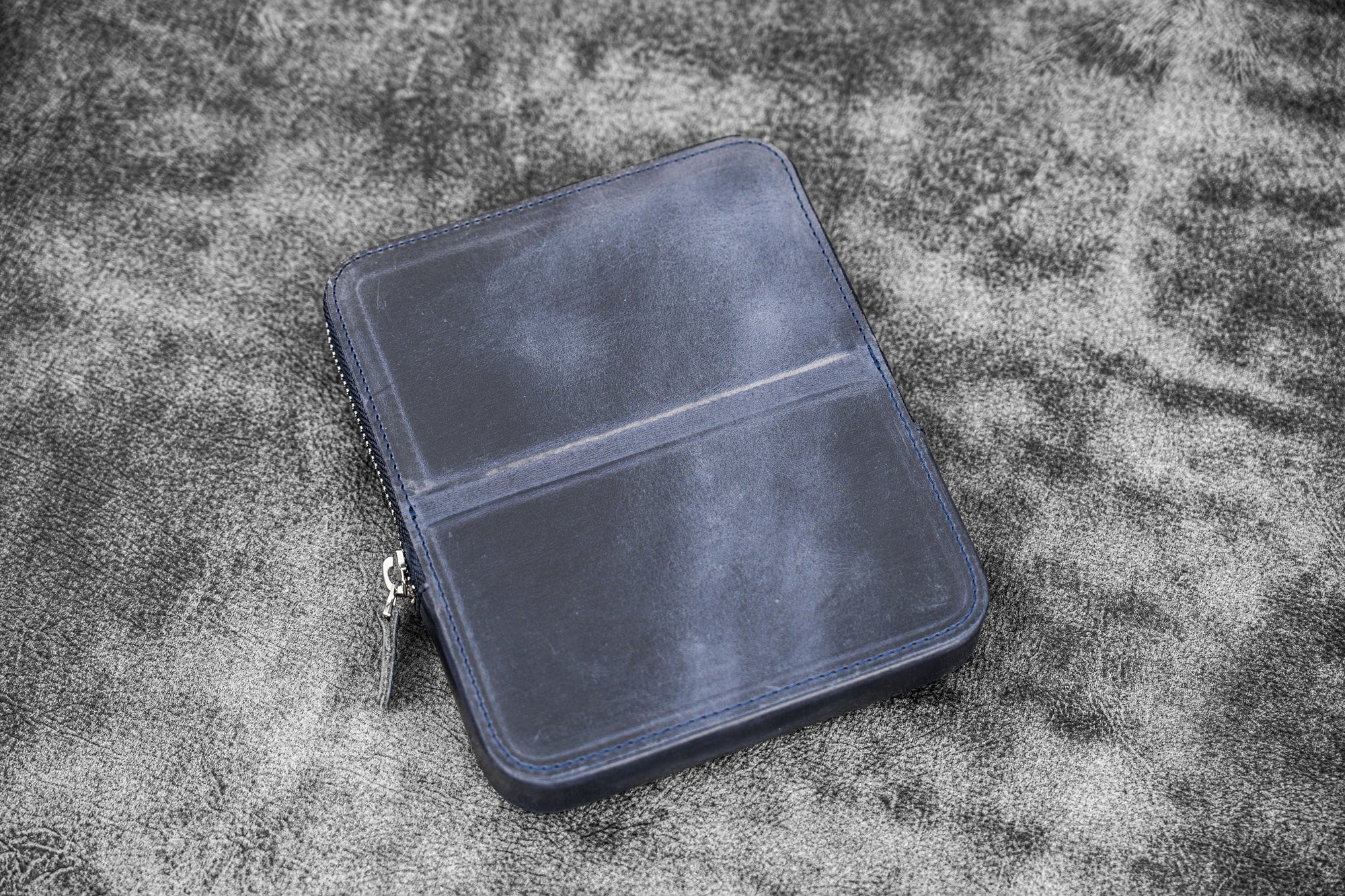 Fermuarlı Magnum Opus 6&#39;lı Kalemlik - Crazy Horse Lacivert