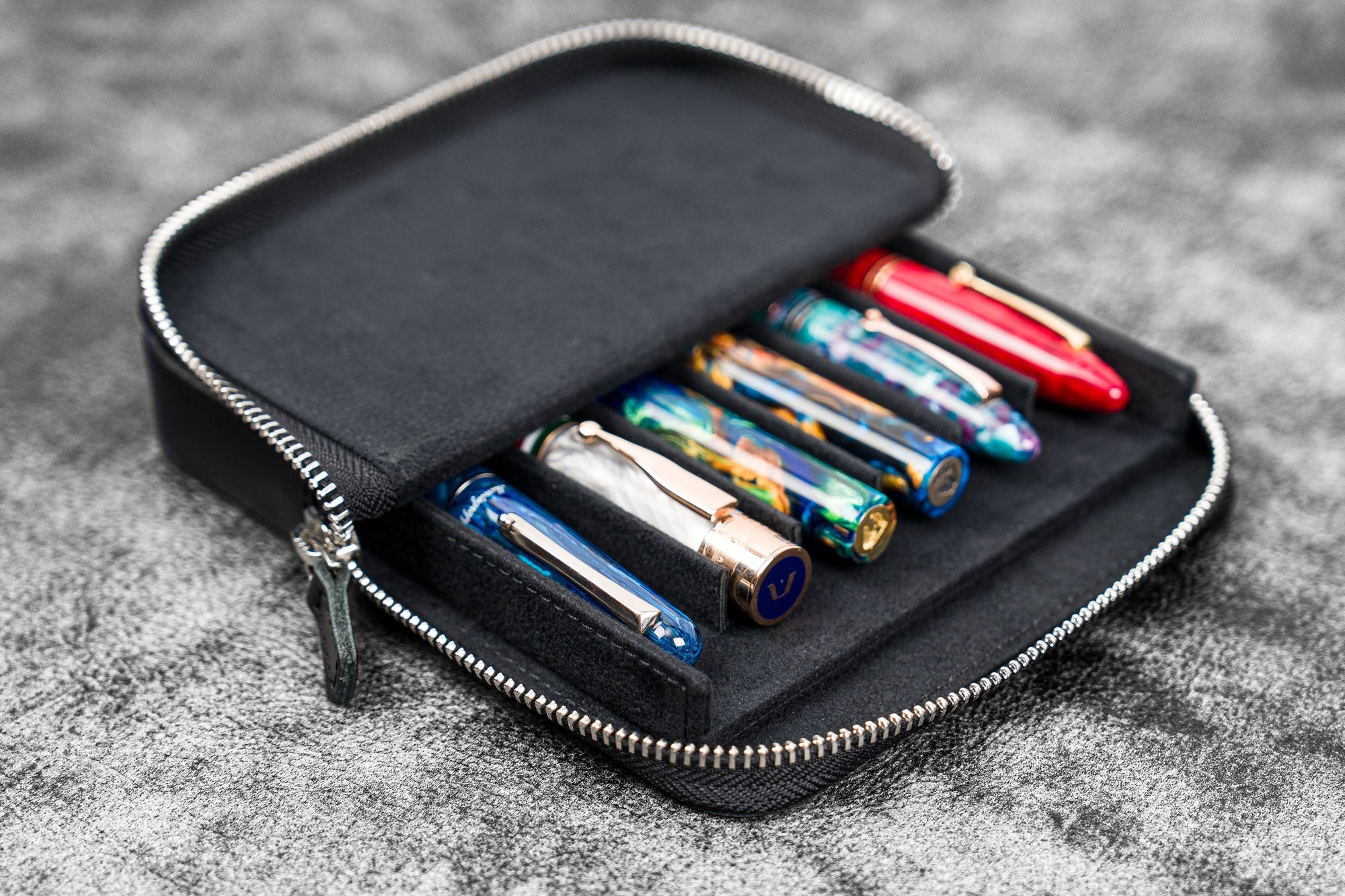 Fermuarlı Magnum Opus 6&#39;lı Kalemlik - Siyah