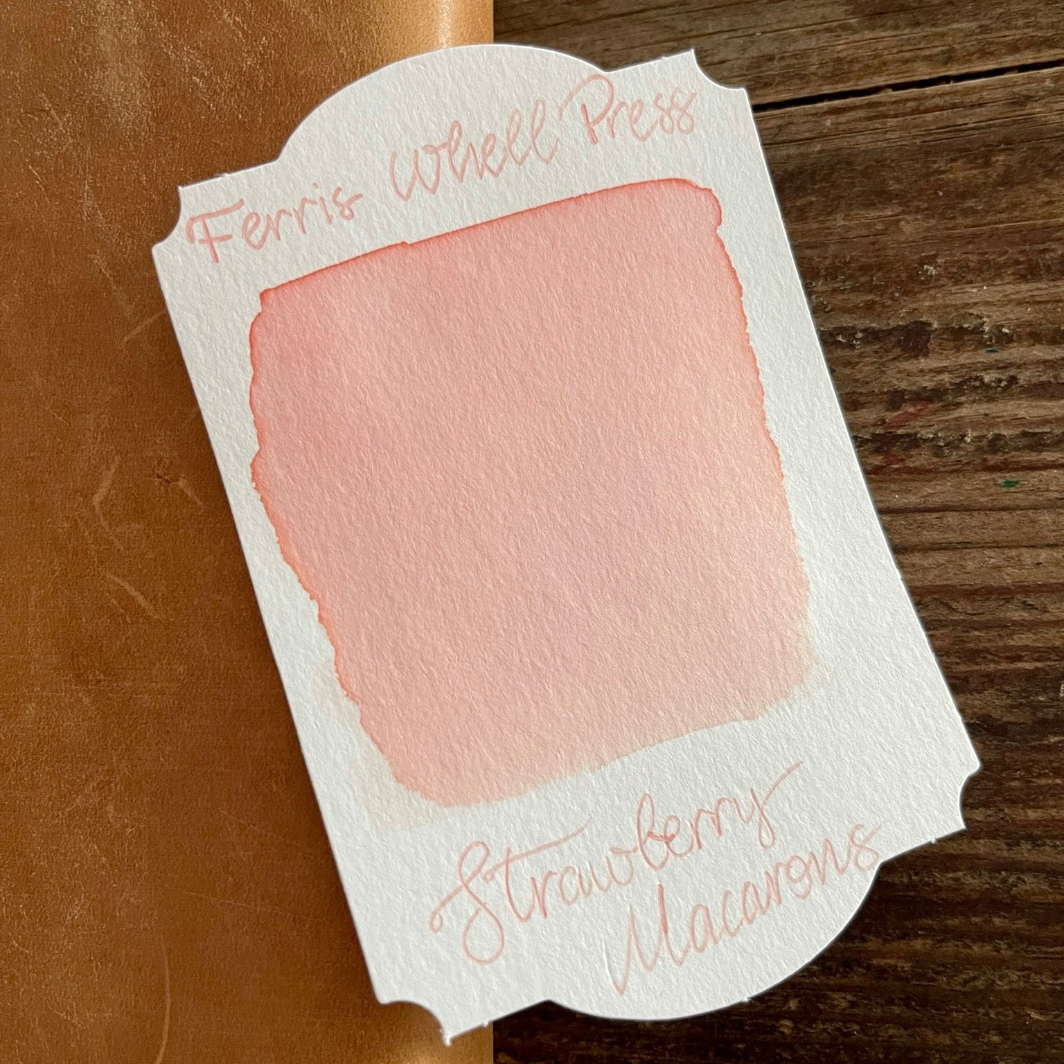 Ferris Wheel Press Strawberry Macaron Mürekkep - 38ml