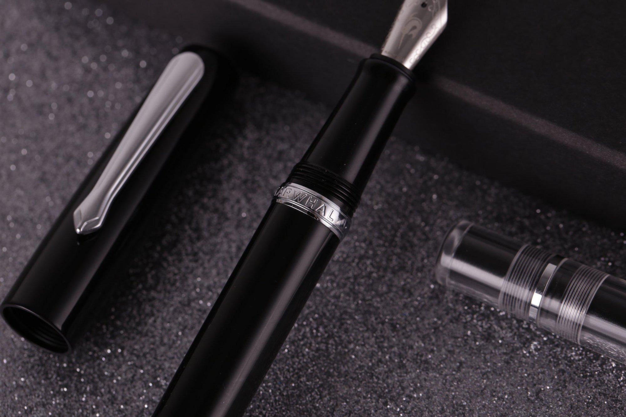 Narwhal Dolma Kalem - Siyah