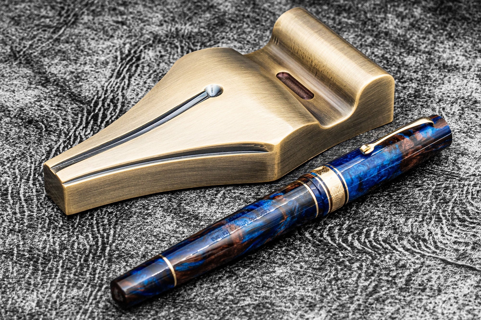 Pirinç Dolmakalem Ucu Şeklinde Kalem Yastığı