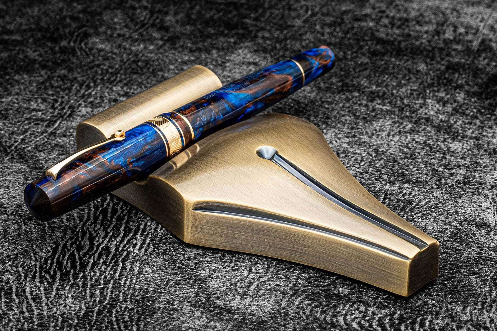 Pirinç Dolmakalem Ucu Şeklinde Kalem Yastığı