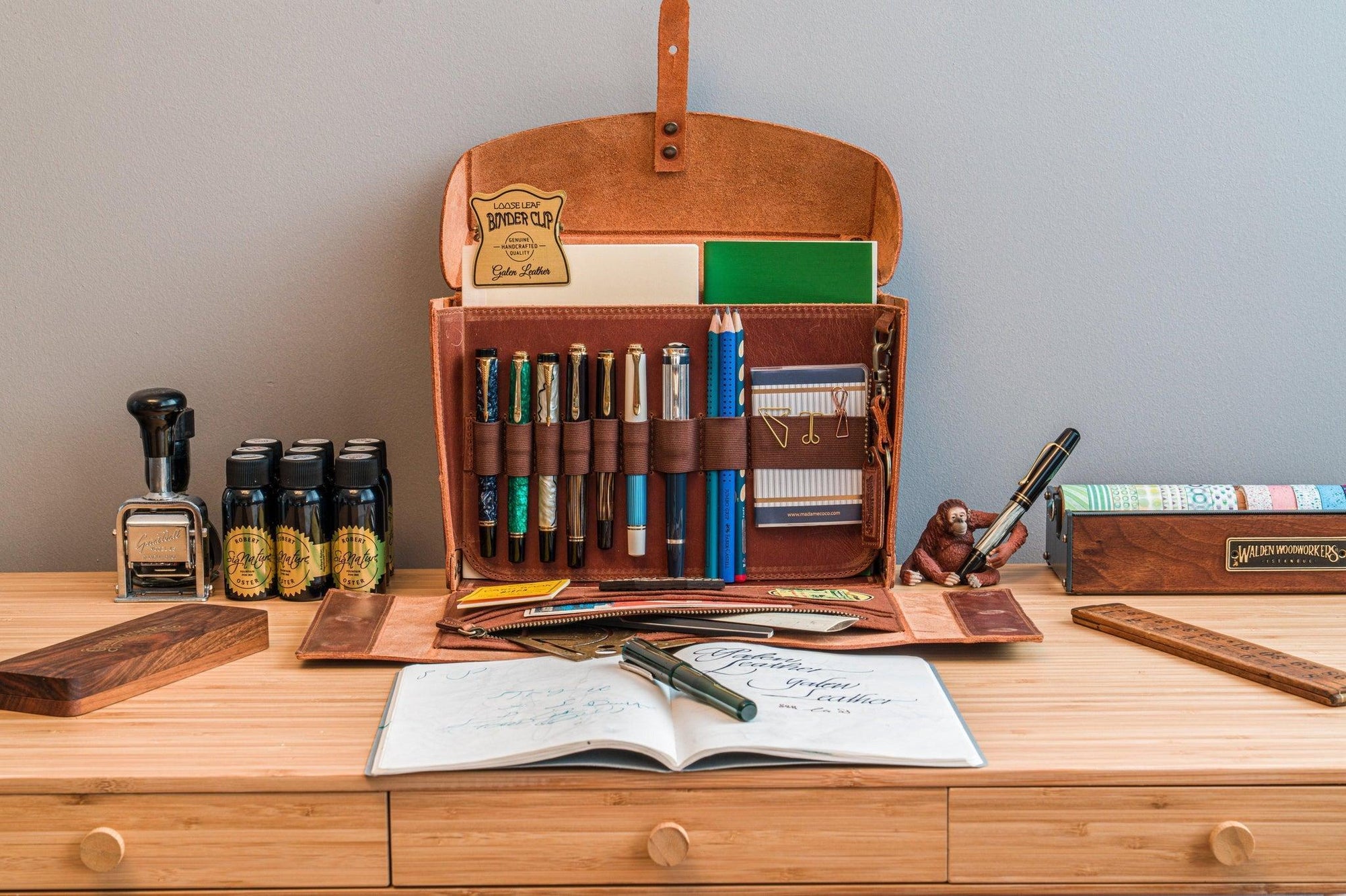 Writer&#39;s Medic Bag - Crazy Horse Yanık Taba