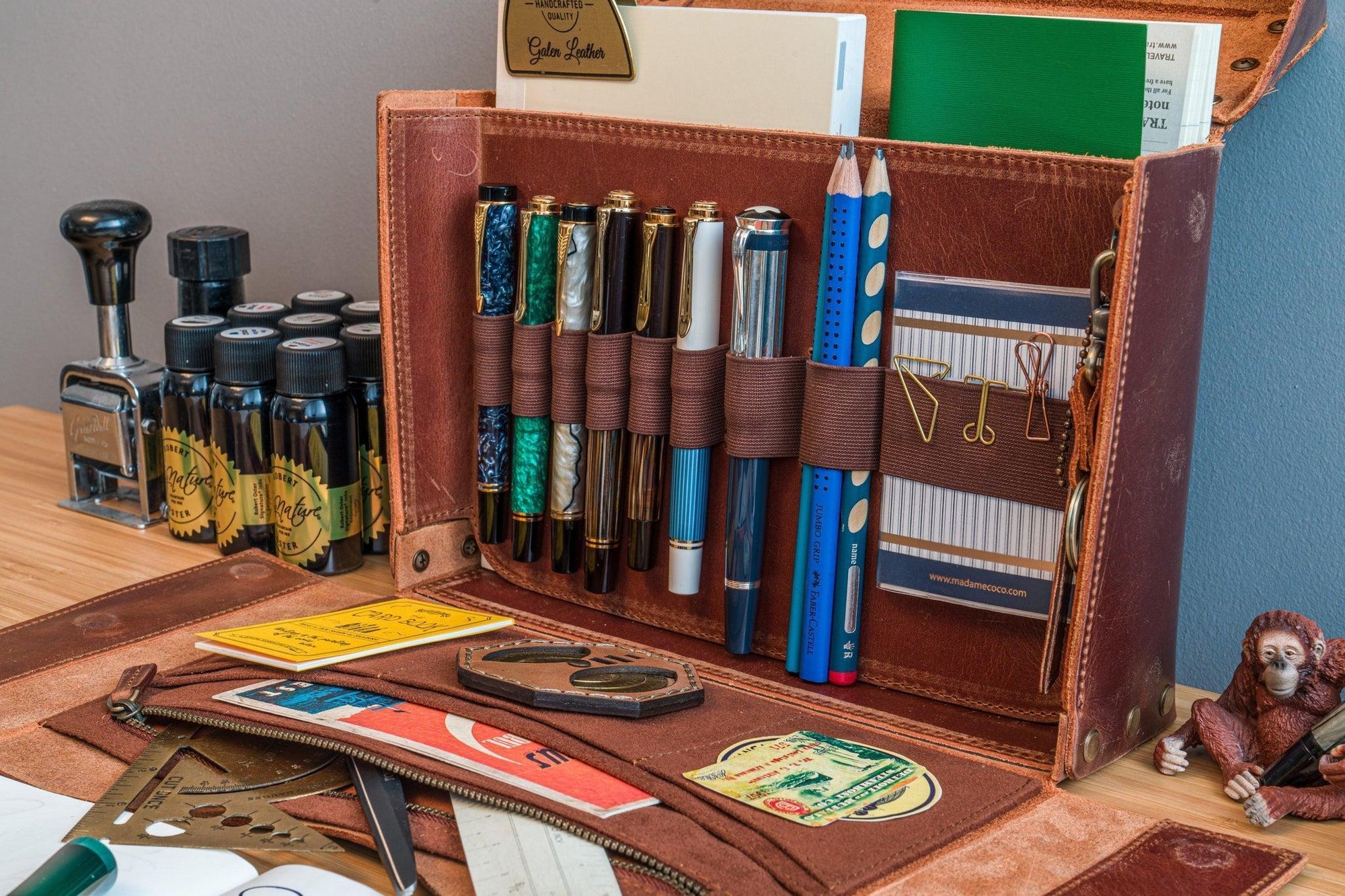 Writer&#39;s Medic Bag - Crazy Horse Yanık Taba